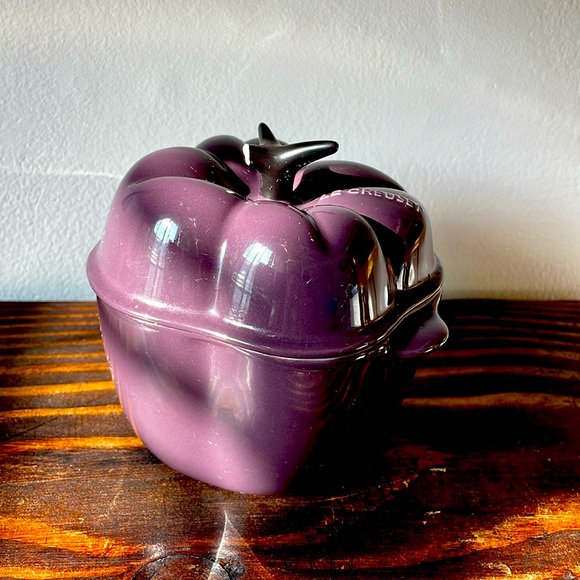 Le Creuset Purple Eggplant Mini Cocotte Petite Stoneware Ramekin - Picture 1 of 4